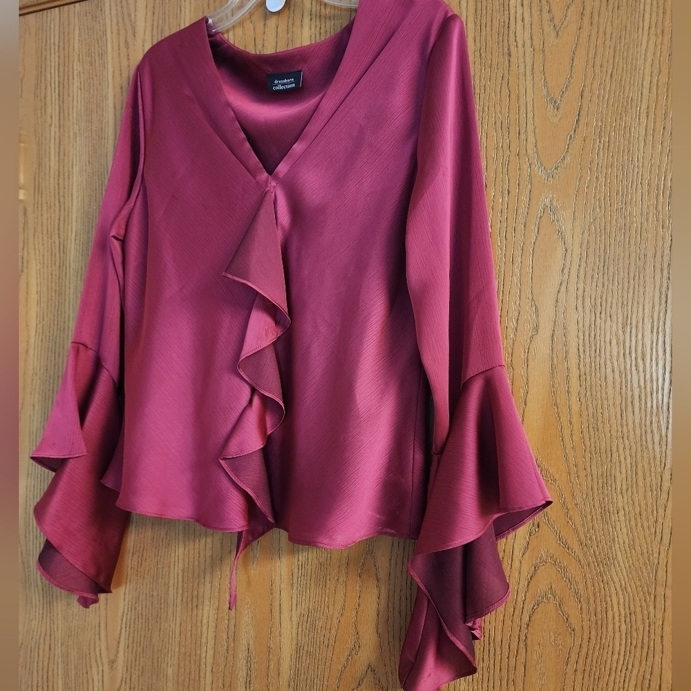 Dressbarn Collection Women's Bell Sleeve Ruffle Flowy Shiny Fushia Blouse Sz M